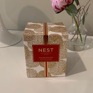 New Nest Holiday candle